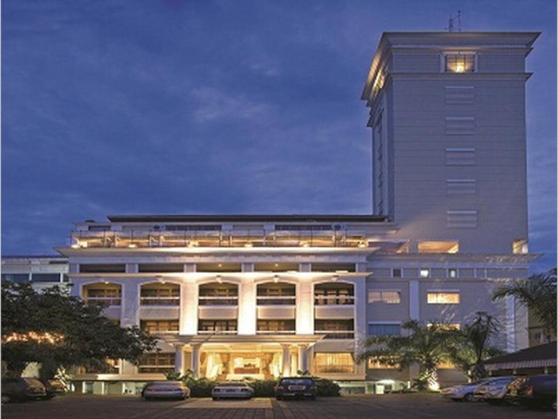 Hotel Le Beringin Salatiga Zewnętrze zdjęcie