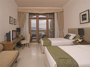 Hotel Le Beringin Salatiga Zewnętrze zdjęcie